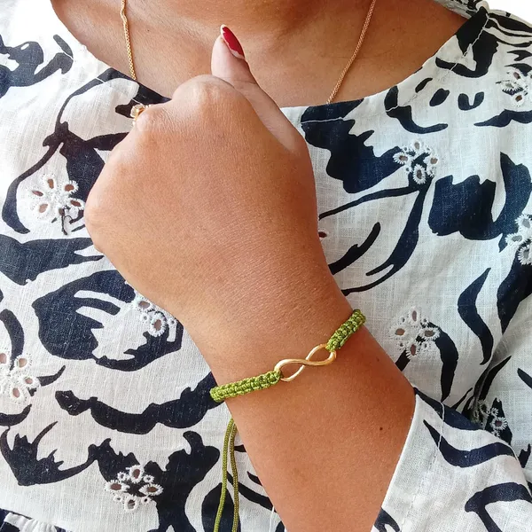 Green_Infinity_Charm_Thread_Bracelet_Adjustable_Bracelet_For_Girls,_Men,_Boys_And_Women