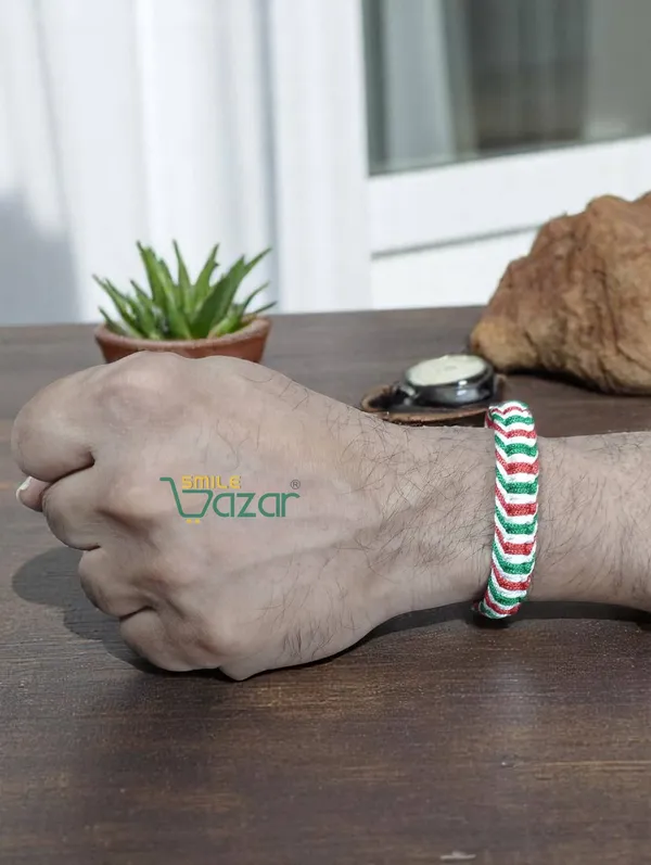 RED,WHITE,GREEN_-_HANDMADE__BRACELET_ADJUSTABLE_WRISTBAND_BRACELET_FRIENDSHIP_BAND_FOR_WOMEN_AND_MEN_SKIN_FRIENDLY