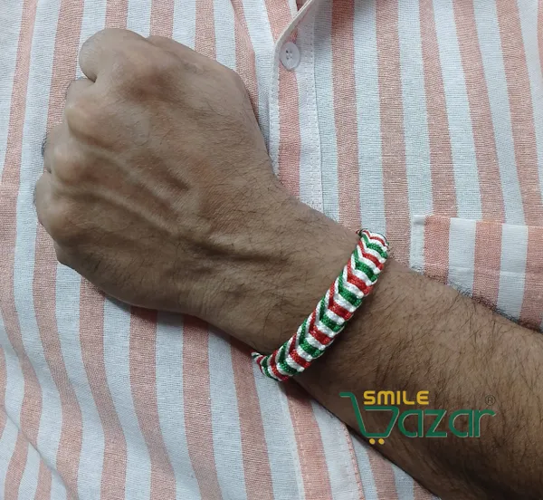 RED,WHITE,GREEN_-_HANDMADE__BRACELET_ADJUSTABLE_WRISTBAND_BRACELET_FRIENDSHIP_BAND_FOR_WOMEN_AND_MEN_SKIN_FRIENDLY