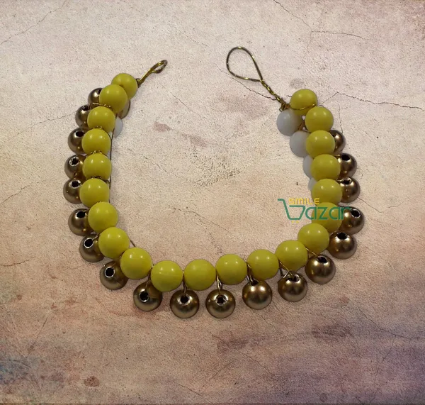 Smilebazar�_Artificial_Pearl_Beaded_Gajra_Garland_Veni_For_Festival_Wedding_Bun_Juda_Accessories_Ethnic_Look_Hair_Veni_Hair_Accessory_For_Women_And_Girls_White,_Yellow_And_Golden_Beads_-_1_Pc