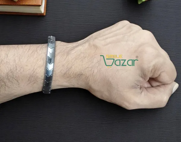 STYLISH_GUN_METAL_BRACELET_FASHION_WRISTBAND_BRACELET_FRIENDSHIP_BAND_FOR_MEN_AND_WOMEN_SKIN_FRIENDLY_-_CHARCOAL GREY