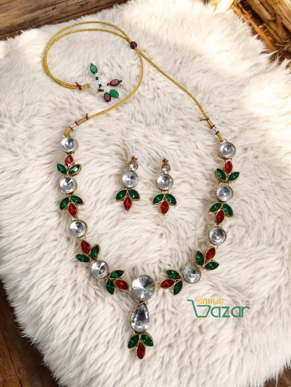 Trendy_Kundan_Necklace_Set_Green_And_Red