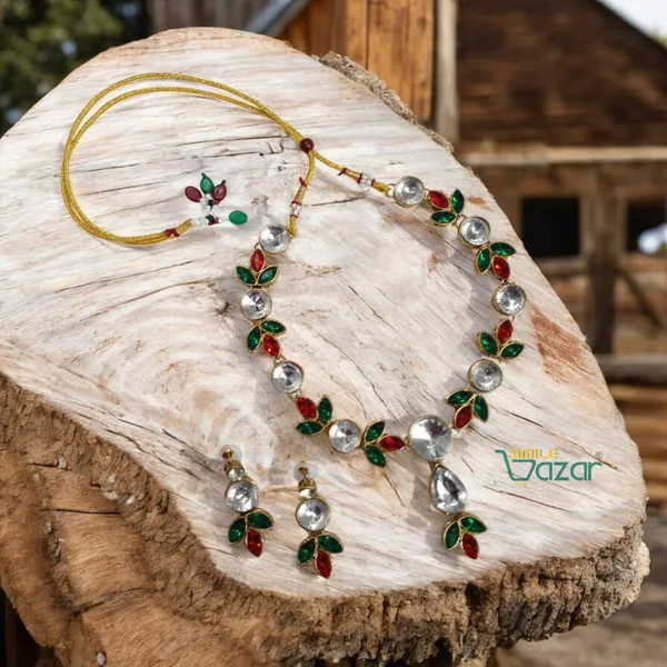 Trendy_Kundan_Necklace_Set_Green_And_Red