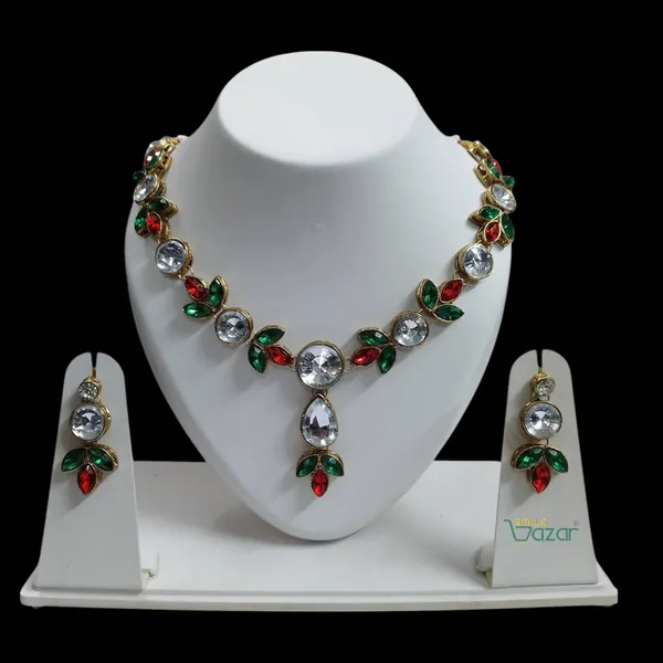 Trendy_Kundan_Necklace_Set_Green_And_Red