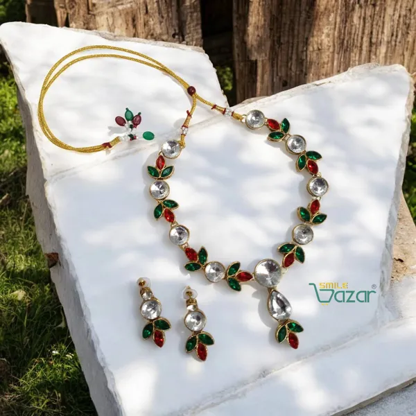 Trendy_Kundan_Necklace_Set_Green_And_Red
