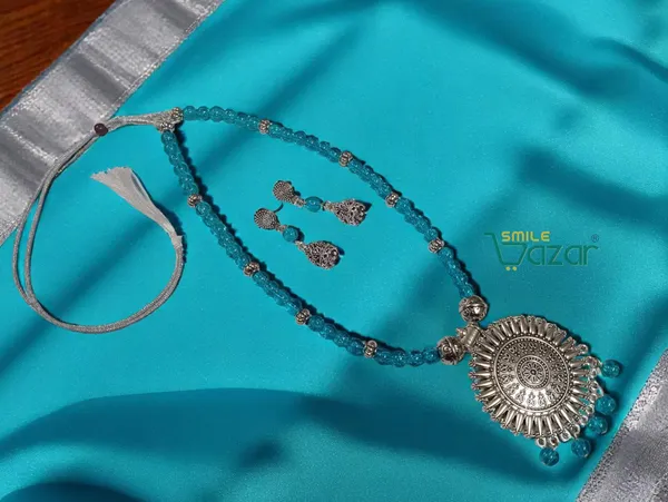 TURQUOISE_COLOUR_DAZZLING_KUNDAN_NECKLACE_SET_FOR_ALL_OCCASION