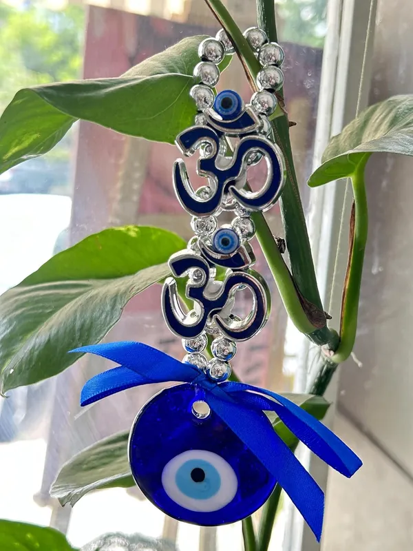BLUE_BEADS_Turkish_Feng_Shui_Vastu_Blue_Glass_Evil_Eye_Hanging/Door_Hanging_Nazar_Batu_for_Protection_and_Good_Luck_-_Perfect_for_Gifting_Home_or_Office_(Double_Om)