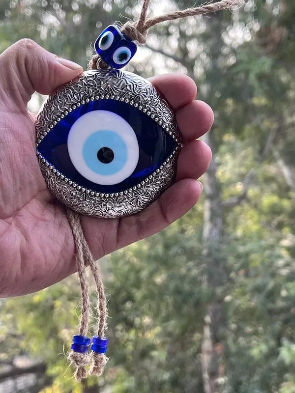 Metal_Feng_Shui_Vastu_Blue_Big_Glass_Evil_Eye_Door/Wall_Hanging_Nazar_Suraksha_Amulet_Decoration_Home/Office_(Silver)