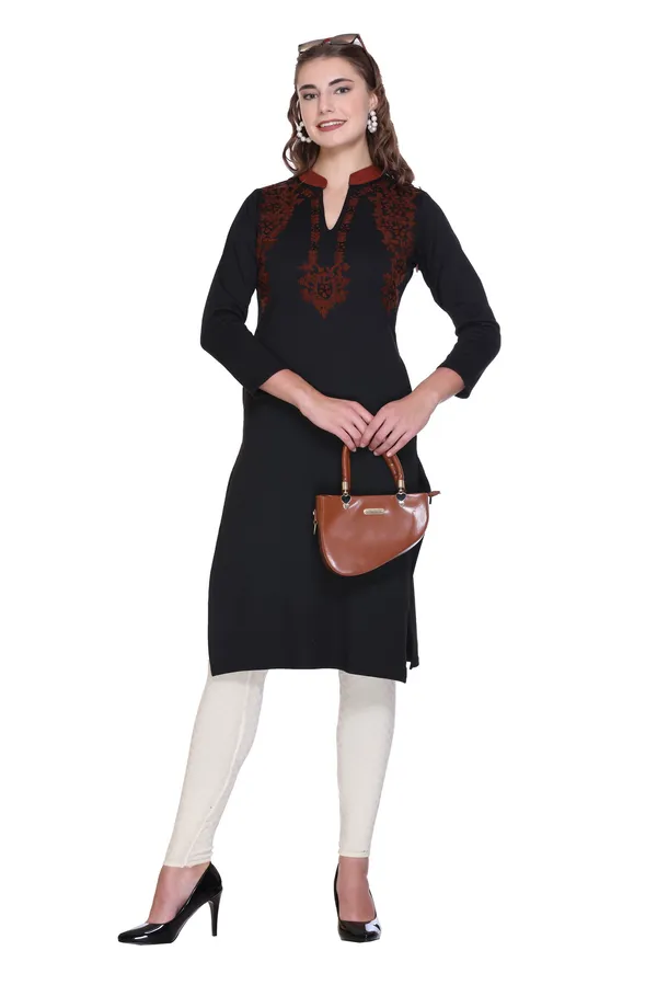 Rosary_Women_Printed_Straight_Kurta_(Black)