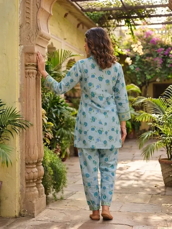 Kurta_and_Salwar_set