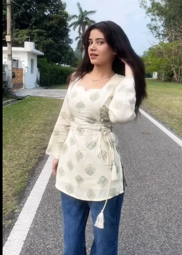 Pure_Cotton_Short_Kurti