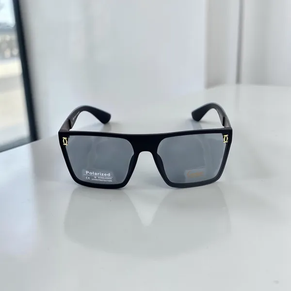 SwamiRaj_EyeWorld_One_Piece_Premium_Branded_Sunglasses_with_Stylish_Rich_Looking_UV_Protected_Polarized_Lens_for_Men_&_Women_(TR_69091_Black)