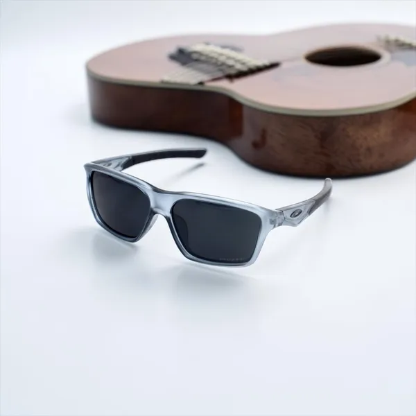 SwamiRaj_EyeWorld_Sporty_Sunglass_with_Grey_Frame_&_Black_Rubber_Grip,__Stylish_Rich_Looking_UV_Protected_Polarized_Sunglasses_for_Men_&_Women_(OX_8201-0458_Grey)