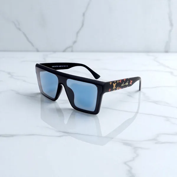 SwamiRaj_EyeWorld_One_Piece_Black__Broad_Square_Sunglasses_(Acetate_Frame,_Full_Black_Polycarbonate_Lens,_UV_Protected)