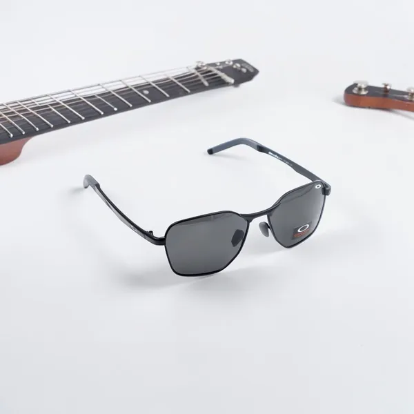 SwamiRaj_EyeWorld_Hexagonal_Premium_Branded_Sunglasses_with_Stylish_Rich_Looking_UV_Protected_Polarized_Lens_for_Men_&_Women_(008916_Black_with_Grey)