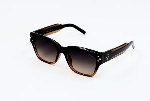 SwamiRaj_EyeWorld_Premium_Branded_Sunglasses_with_Stylish_Rich_Looking_UV_Protected_Polycarbonate_Lens_(2345_Black_&_Brown)