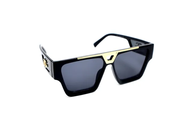 SwamiRaj_EyeWorld_Premium_Branded_Sunglasses_with_Stylish_Rich_Looking_UV_Protected_Sunglasses_(_5011_Black)