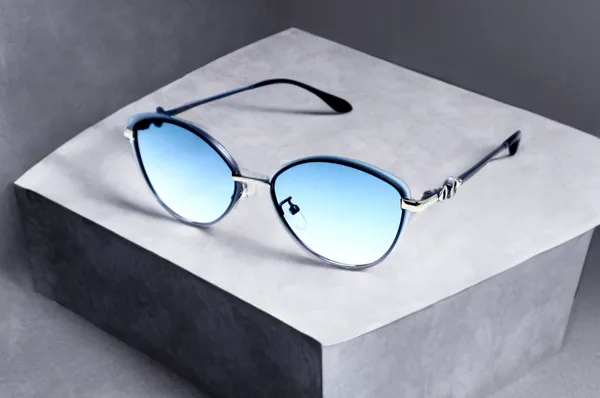 New_Cateye_Sunglass_From_SwamiRaj_EyeWorld_with_Matt_Blue_&_Silver_Titanium_Metal_Frame_and_UV_Protected_Unbreakable_Polycarbonate_Dual_Shaded_Lens_-_Premium_CHANEL_1st_Copy_Sunglass_for_Women_(CHANEL_2585_Blue)