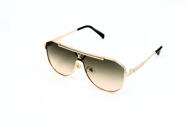 SwamiRaj_EyeWorld_One_Piece_Premium_Branded_Sunglasses_with_Stylish_Rich_Looking_UV_Protected_Polycarbonate_Lens_(22295_Golden_with_Brown)