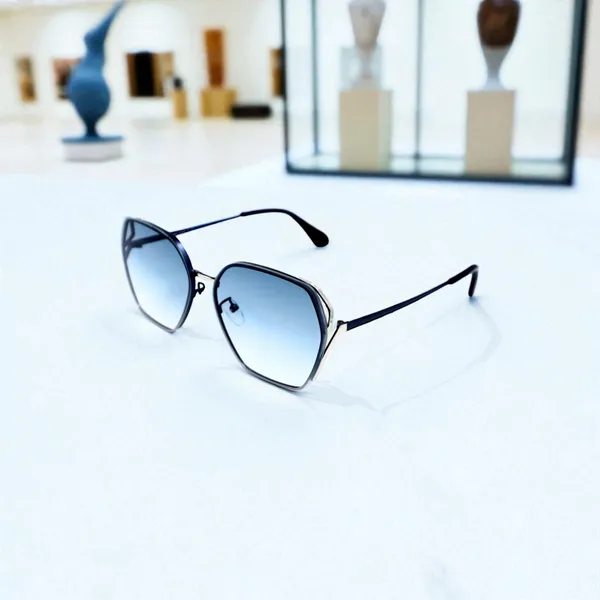 SwamiRaj_EyeWorld_Hexagon_Sunglasses_with_Rich_Looks_(Titanium_Frame,_Dual_Shaded_Polycarbonate_Lens,_UV_Protected)_(Blue_Matt)