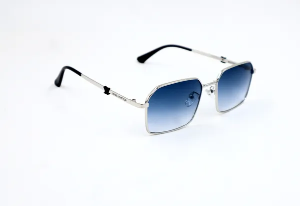 SwamiRaj_EyeWorld_Premium_Branded_Sunglass_with_Stylish_Rich_Looking_UV_Protected_Polycarbonate__Lens_for_Men_&_Women._(_C-414_Silver_with_Blue)