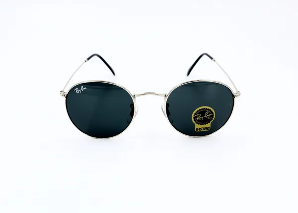 SwamiRaj_EyeWorld_Round,_Medium,_UV_Protected_B2_Black_Glass_Lens,_Glossy_Silver_Titanium_Frame,_Unisex