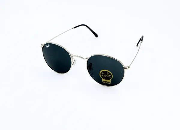 SwamiRaj_EyeWorld_Round,_Medium,_UV_Protected_B2_Black_Glass_Lens,_Glossy_Silver_Titanium_Frame,_Unisex