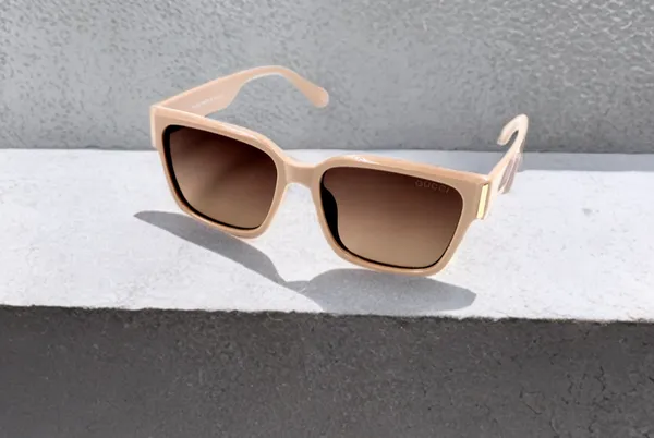 SwamiRaj_EyeWorld_Pestle_Brown_Square_Sunglasses_(Glossy_Frame,_UV_Protected_Polycarbonate_Lens)