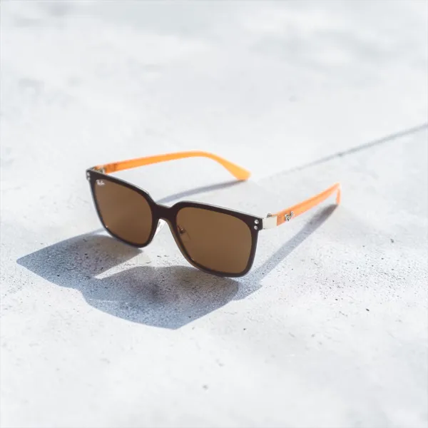 SwamiRaj_EyeWorld_Flat_One_Piece_Premium_Branded_Sunglasses_with_Stylish_Rich_Looking_UV_Protected_Polycarbonate_Lens_for_Men_&_Women_(25070_Orange)