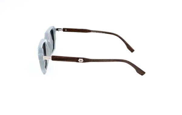 SwamiRaj_EyeWorld_Latest_Pestal_Grey_Polarized_Sunglasses_with_Wooden_Textured_Temples