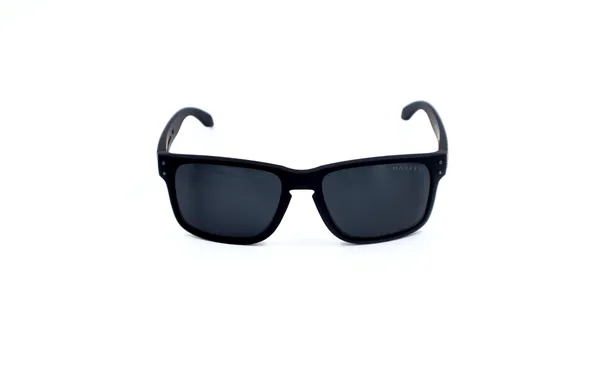 SwamiRaj_EyeWorld_Sporty_Sunglasses_with_Stylish_Rich_Looking_UV_Protected_Polarized_Sunglasses_for_Men_&_Women_(3338_Black)