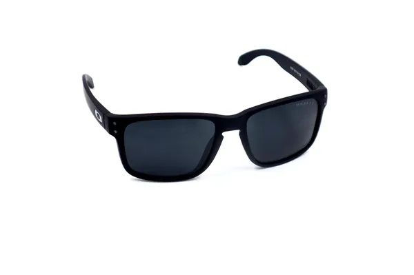 SwamiRaj_EyeWorld_Sporty_Sunglasses_with_Stylish_Rich_Looking_UV_Protected_Polarized_Sunglasses_for_Men_&_Women_(3338_Black)