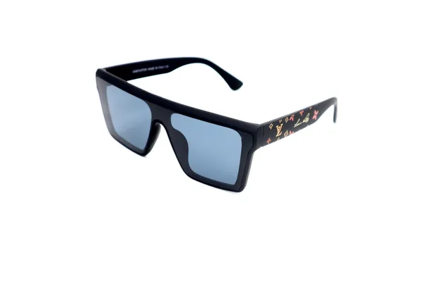 SwamiRaj_EyeWorld_One_Piece_Black__Broad_Square_Sunglasses_(Acetate_Frame,_Full_Black_Polycarbonate_Lens,_UV_Protected)