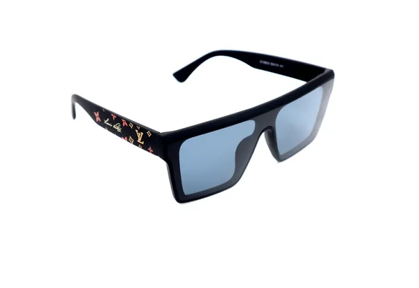 SwamiRaj_EyeWorld_One_Piece_Black__Broad_Square_Sunglasses_(Acetate_Frame,_Full_Black_Polycarbonate_Lens,_UV_Protected)