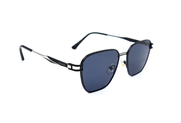 SwamiRaj_EyeWorld_Titanium_Frame_Sunglasses_with_Unbreakable_Polycarbonate_Lens,_Matt_Finish_(Black)