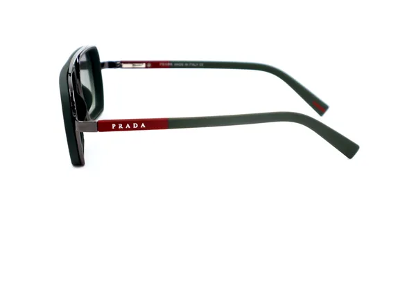 SwamiRaj_EyeWorld_One_Piece__Premium_Branded_Sunglasses_with_Stylish_Rich_Looking_UV_Protected_Polycarbonate_Lens__for_Men_&_Women__(One_Piece_J8151_Green)