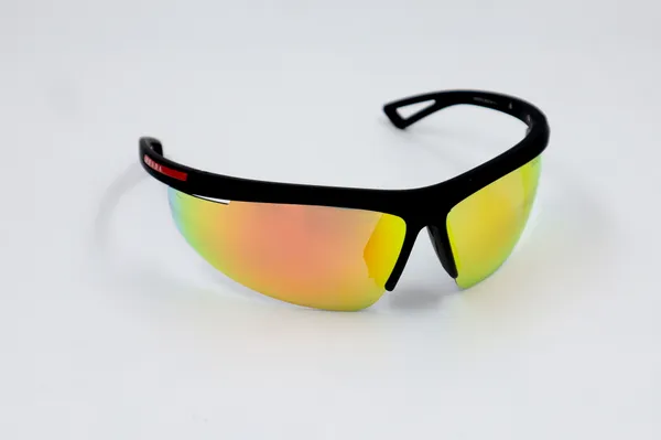 SwamiRaj_EyeWorld_Sporty_Sunglasses_with_Stylish_Rich_Looking_&_UV_Protected_Mercury_Lens_for_Men_(WB1979_)