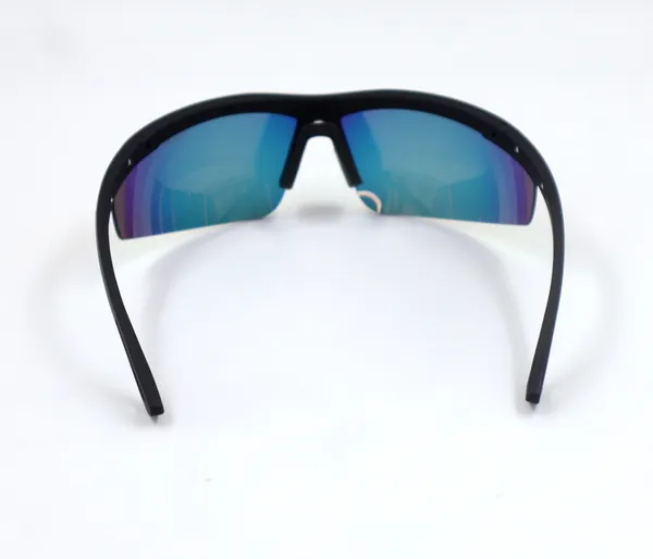 SwamiRaj_EyeWorld_Sporty_Sunglasses_with_Stylish_Rich_Looking_&_UV_Protected_Mercury_Lens_for_Men_(WB1979_)