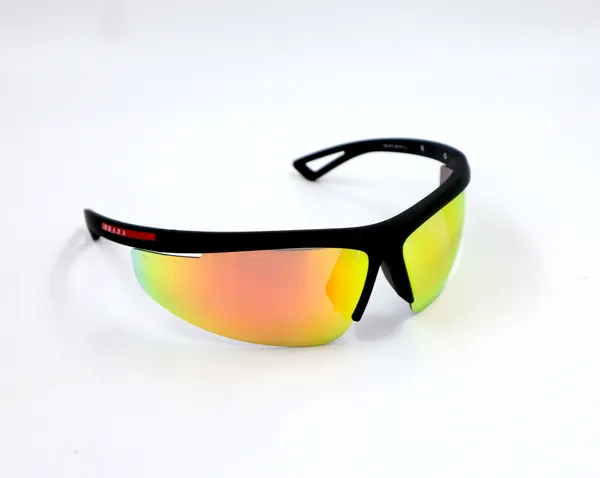 SwamiRaj_EyeWorld_Sporty_Sunglasses_with_Stylish_Rich_Looking_&_UV_Protected_Mercury_Lens_for_Men_(WB1979_)
