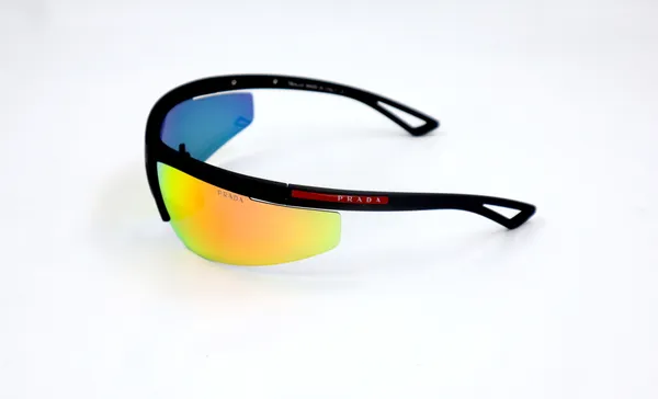 SwamiRaj_EyeWorld_Sporty_Sunglasses_with_Stylish_Rich_Looking_&_UV_Protected_Mercury_Lens_for_Men_(WB1979_)