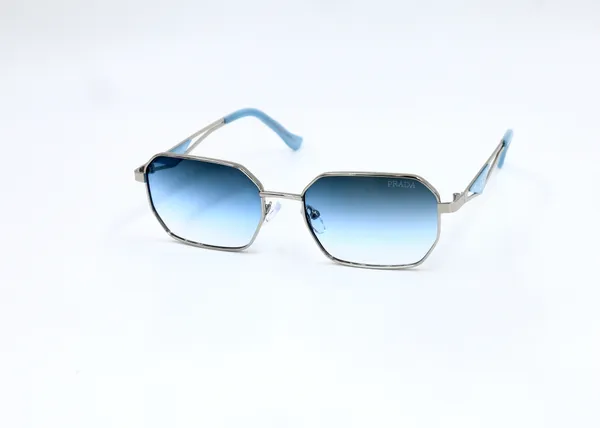 SwamiRaj_EyeWorld_Hexagonal_Premium_Branded_Sunglasses_with_Stylish_Rich_Looking_UV_Protected_Dual_Shaded_Polycarbonate_Lens_for_Men_&_Women_(_C1332_Silver_with_Blue)