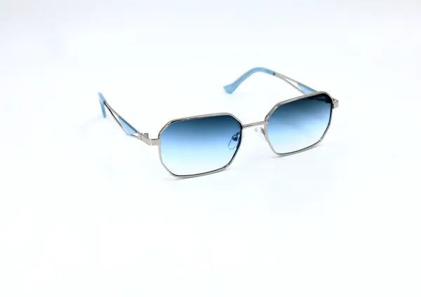 SwamiRaj_EyeWorld_Hexagonal_Premium_Branded_Sunglasses_with_Stylish_Rich_Looking_UV_Protected_Dual_Shaded_Polycarbonate_Lens_for_Men_&_Women_(_C1332_Silver_with_Blue)