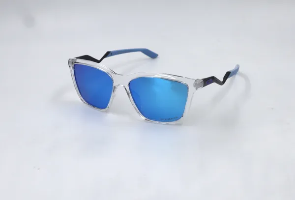 SwamiRaj_EyeWorld_Premium_Branded_Sporty_Sunglass_with_Transparent_Acetate_frame_with_Sky_Blue_Mercury_&_Rubber_Grip_UV_Protected_Sunglass_with_Mercury_Lens_for_Men_&_Women_(OX_8191_Aqua_Mercury)
