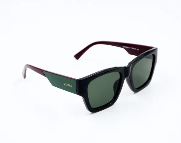 SwamiRaj_EyeWorld_Premium_Branded_Sunglasses_with_Black_with_Green_UV_Protected_Polycarbonate_Sunglasses_for_Men_&_Women_(GG_1668_/S_Black)
