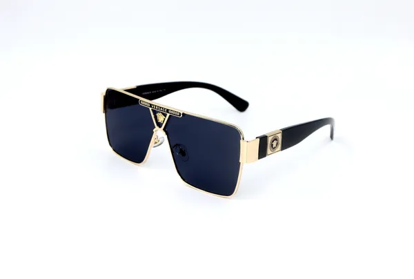 SwamiRaj_EyeWorld_Premium_Branded_Sunglasses_with_Stylish_Rich_Looking_UV_Protected_Polycarbonate__Lens_for_Men_&_Women._(_VS_8235_Golden_with_Black)