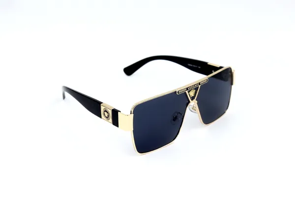 SwamiRaj_EyeWorld_Premium_Branded_Sunglasses_with_Stylish_Rich_Looking_UV_Protected_Polycarbonate__Lens_for_Men_&_Women._(_VS_8235_Golden_with_Black)