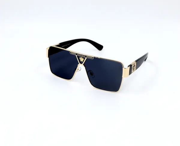 SwamiRaj_EyeWorld_Premium_Branded_Sunglasses_with_Stylish_Rich_Looking_UV_Protected_Polycarbonate__Lens_for_Men_&_Women._(_VS_8235_Golden_with_Black)