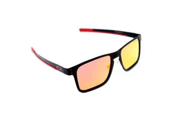 SwamiRaj_EyeWorld_Sporty_Sunglass_with_Black_Frame_&_Red_Rubber_Grip,__Stylish_Rich_Looking_UV_Protected_Polarized_Sunglass_with_Red_Mercury_for_Men_&_Women_(4123_Red_Mercury)
