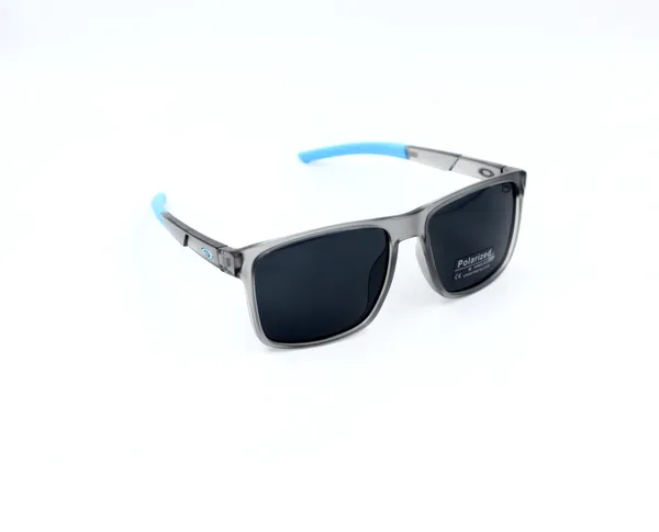 SwamiRaj_EyeWorld_Sporty_Sunglass_with_Grey_Frame_&_Sky_Blue_Rubber_Grip,__Stylish_Rich_Looking_UV_Protected_Polarized_Sunglasses_for_Men_&_Women_(83109_Grey_with_Black)