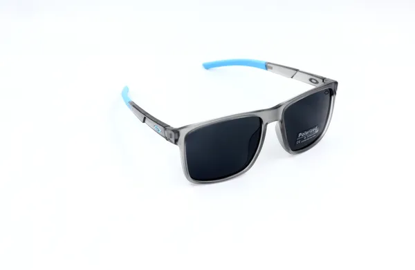 SwamiRaj_EyeWorld_Sporty_Sunglass_with_Grey_Frame_&_Sky_Blue_Rubber_Grip,__Stylish_Rich_Looking_UV_Protected_Polarized_Sunglasses_for_Men_&_Women_(83109_Grey_with_Black)